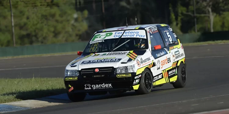 Lucio Rodríguez y Agustín Martín se destacaron en Concordia en una jornada vibrante del Turismo Pista