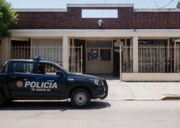 Hallan un arma casera en la mochila de un alumno en una escuela de Rafaela y crece la preocupación