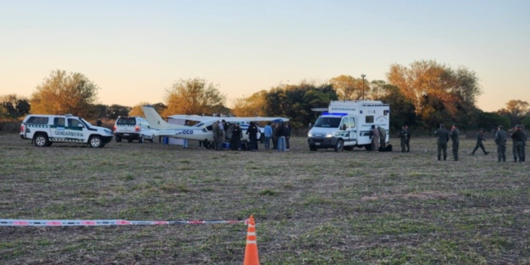 Impactante operativo antidrogas en Santa Fe: secuestran un avión con 400 kilos de cocaína tras una persecución y tiroteo