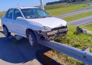 Siniestro vial sin heridos en la Autopista AP01 a la altura de Monje
