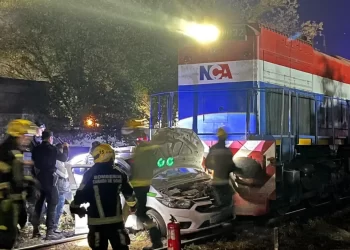 Grave accidente entre un remis y un tren en Cañada de Gómez