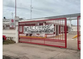 Crece la presión política y judicial por la crisis de Lácteos Verónica