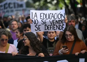 El Gobierno nacional recortó $78 mil millones en educación a horas de la marcha universitaria