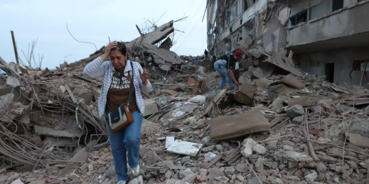 Dos terremotos sacudieron Venezuela: hay 188 muertos y más de 1500 heridos