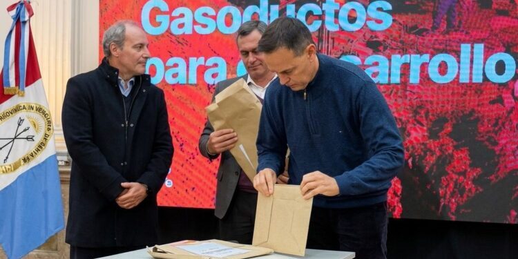 Avanza la expansión del gasoducto: nuevas localidades del departamento Iriondo serán beneficiadas