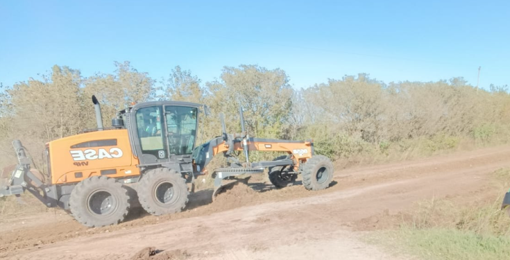 Los Cardos intensifica el mantenimiento de caminos rurales