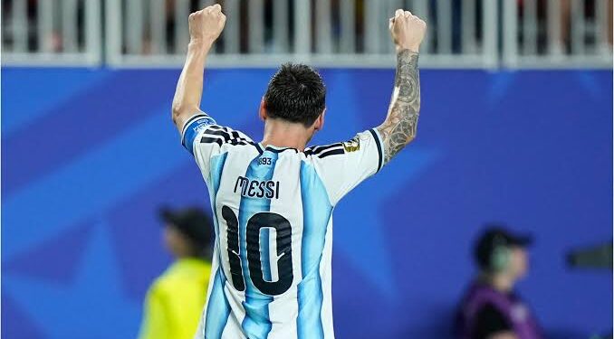 Messi hace historia y se convierte en el máximo goleador de los Mundiales en solitario