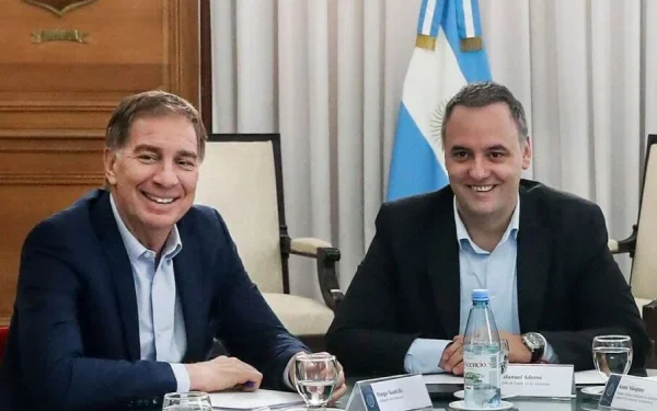 El Gobierno activa la transición: Santilli y Adorni se reunirán este martes para coordinar el traspaso
